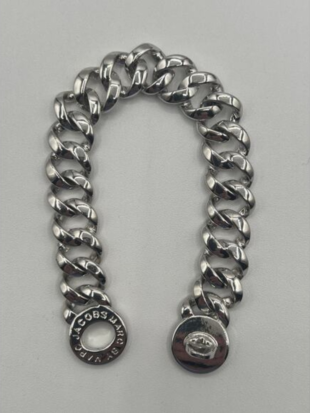 Woman Silver Tone LG Braclet - Picture 4 of 7